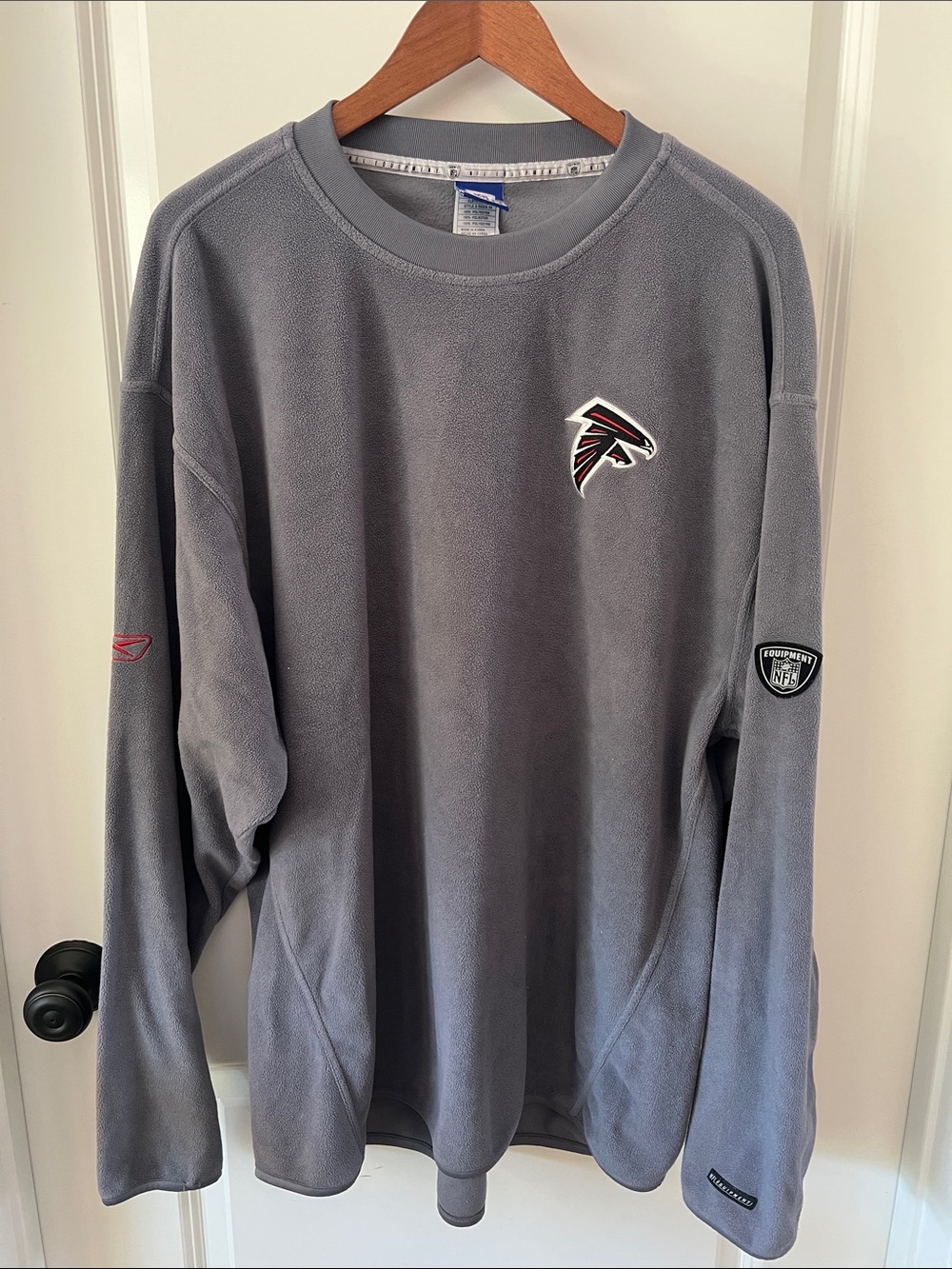 NFL Gray Atlanta Falcons Crewneck Sweatshirt with Team Logo
